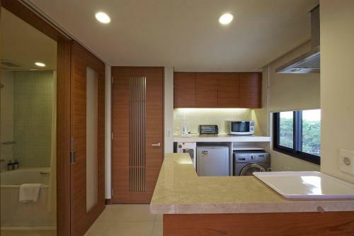 Hotel Axia South Cikarang Service Apartment
