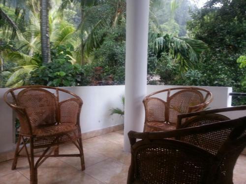 Uyan Apartment