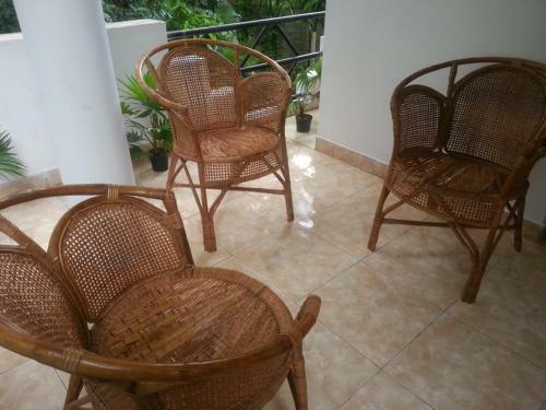 Uyan Apartment