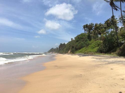 Guillet Beach Home