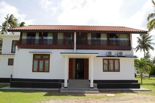 Hotel Acquabey Surf Villa