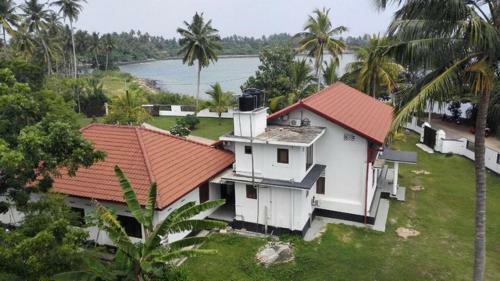 Hotel Acquabey Surf Villa