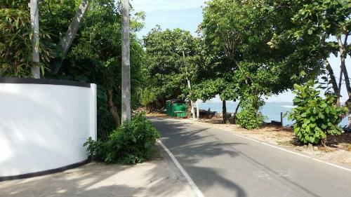 Hotel Polhena Coral Reef Resort