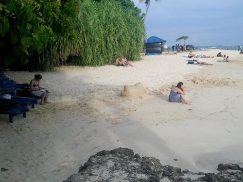 Hostal Sayuri Beach Hotel