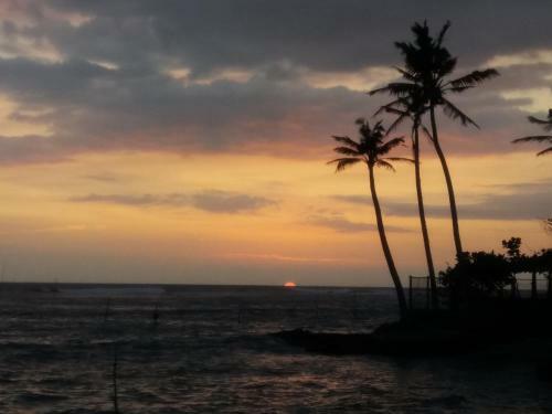 Hostal Sayuri Beach Hotel