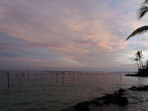 Hostal Sayuri Beach Hotel