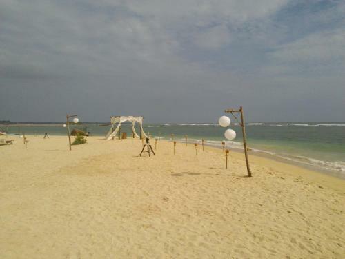 Hostal Sayuri Beach Hotel