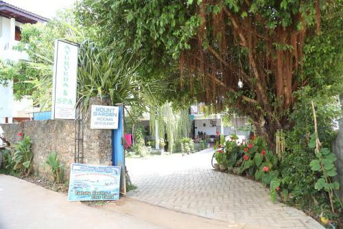 Hostal Mount Garden Guesthouse