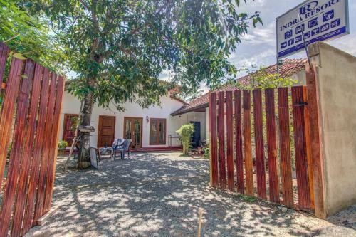 Hotel Indra Resort