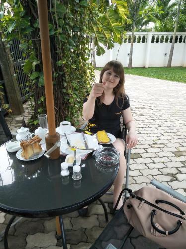 Hostal Dions Guest House