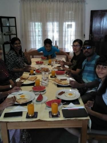 Hostal Dions Guest House