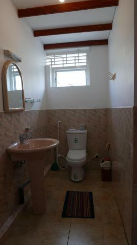Hostal Reggie's Guesthouse