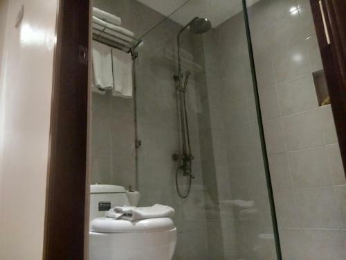 Safari Lodge Baguio By Log Cabin Hotel