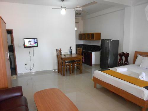 Hostal Shanith Guesthouse