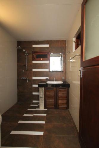 Hostal Breezy Villa