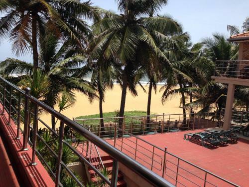 Hotel Oasis Beach Resort