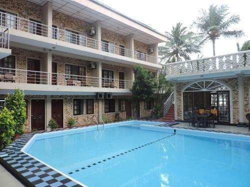 Hotel Oasis Beach Resort