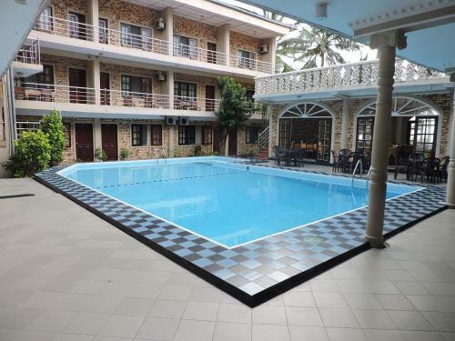 Hotel Oasis Beach Resort