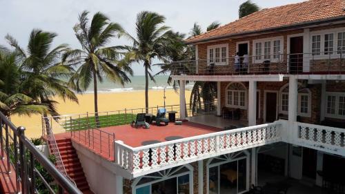 Hotel Oasis Beach Resort