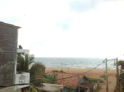 Araliya Blue Beach View Hotel