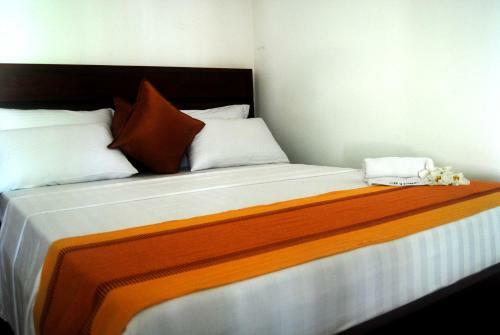 Airport City Hub Hotel