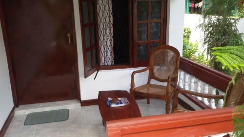 Hostal Devi Tourist Home