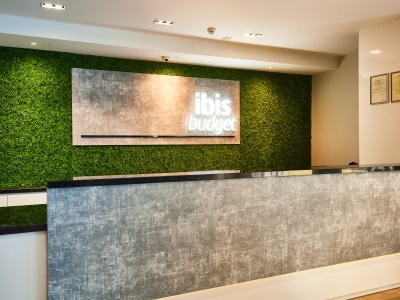 Fragrance Hotel Emerald