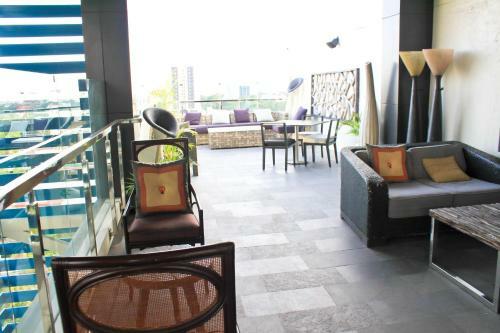 Hotel Azia Suites And Residences
