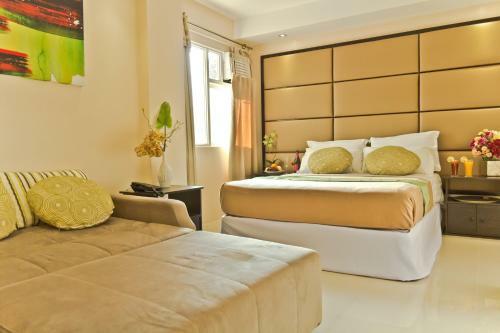 Canberry Hotel