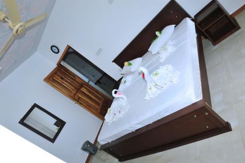 Hotel Glee