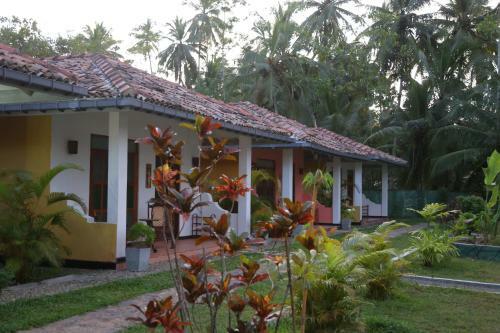 Hotel Jasmine Cabanas