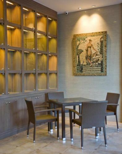 D'hotel & Suites