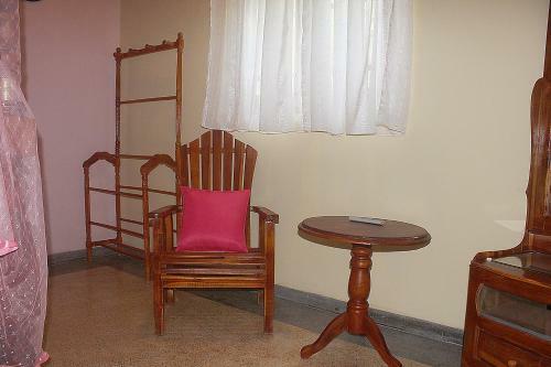 Hostal Tiny Royal Palace
