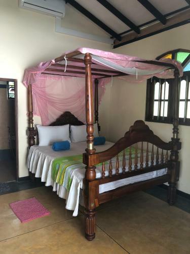 Hostal Tiny Royal Palace