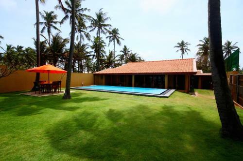 Hamilton Beach Villa