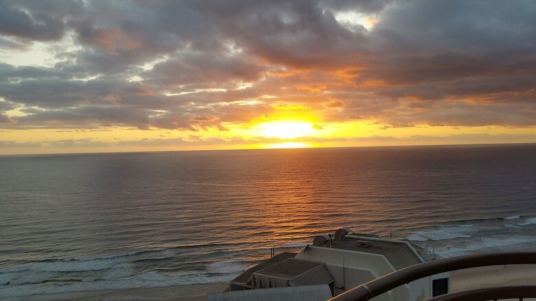 Hotel Beachcomber Surfers Paradise