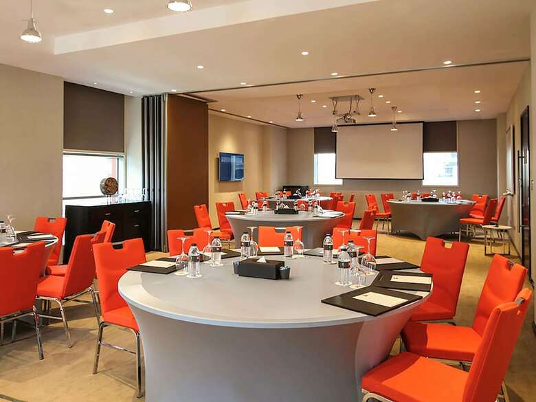 Hotel Ibis One Central
