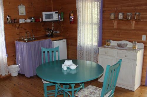 Bed & Breakfast Elinike Guest Cottages