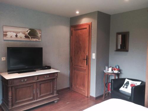 Hostal La Maison Aux Pr�s