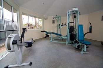 Hotel Hi-surf Beachfront Resort Apartments
