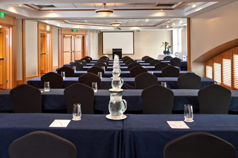 Hotel Radisson Suites (estudio)