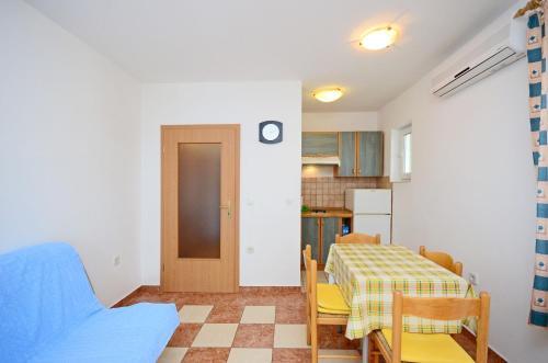 Apartments Bla?enka