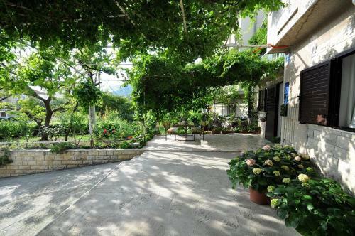 Apartments Sumpetar Beach