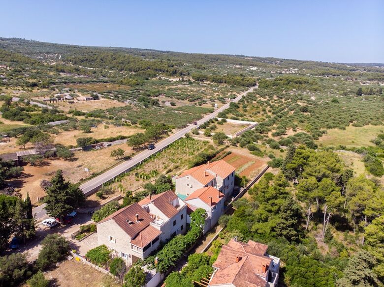 Apartments Jakov