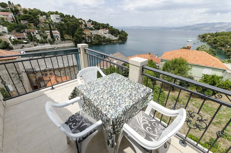 Apartments Marinko