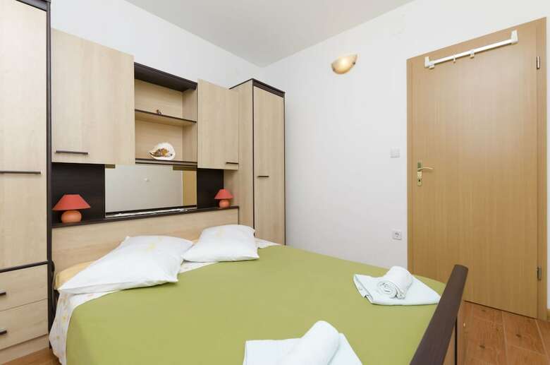 Apartments Marinko
