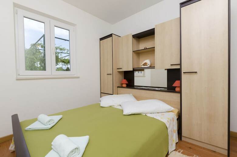 Apartments Marinko