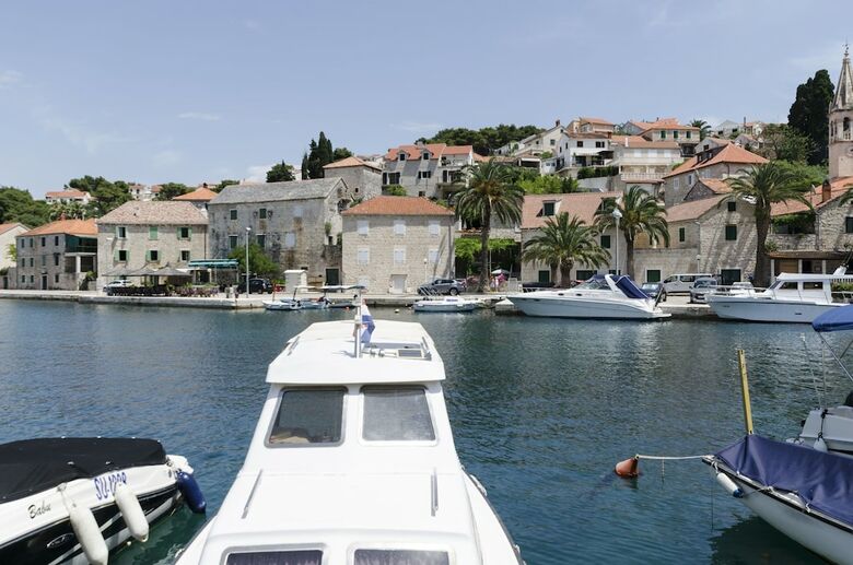 Apartments Marinko