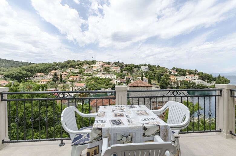 Apartments Marinko