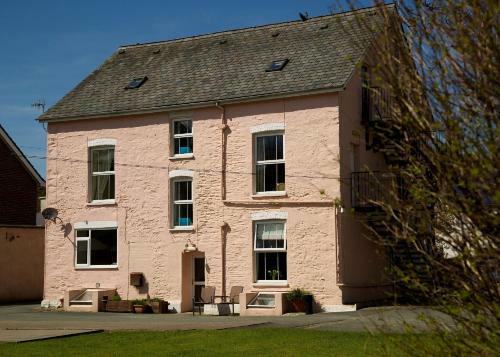Hostal Maenllwyd Guest House